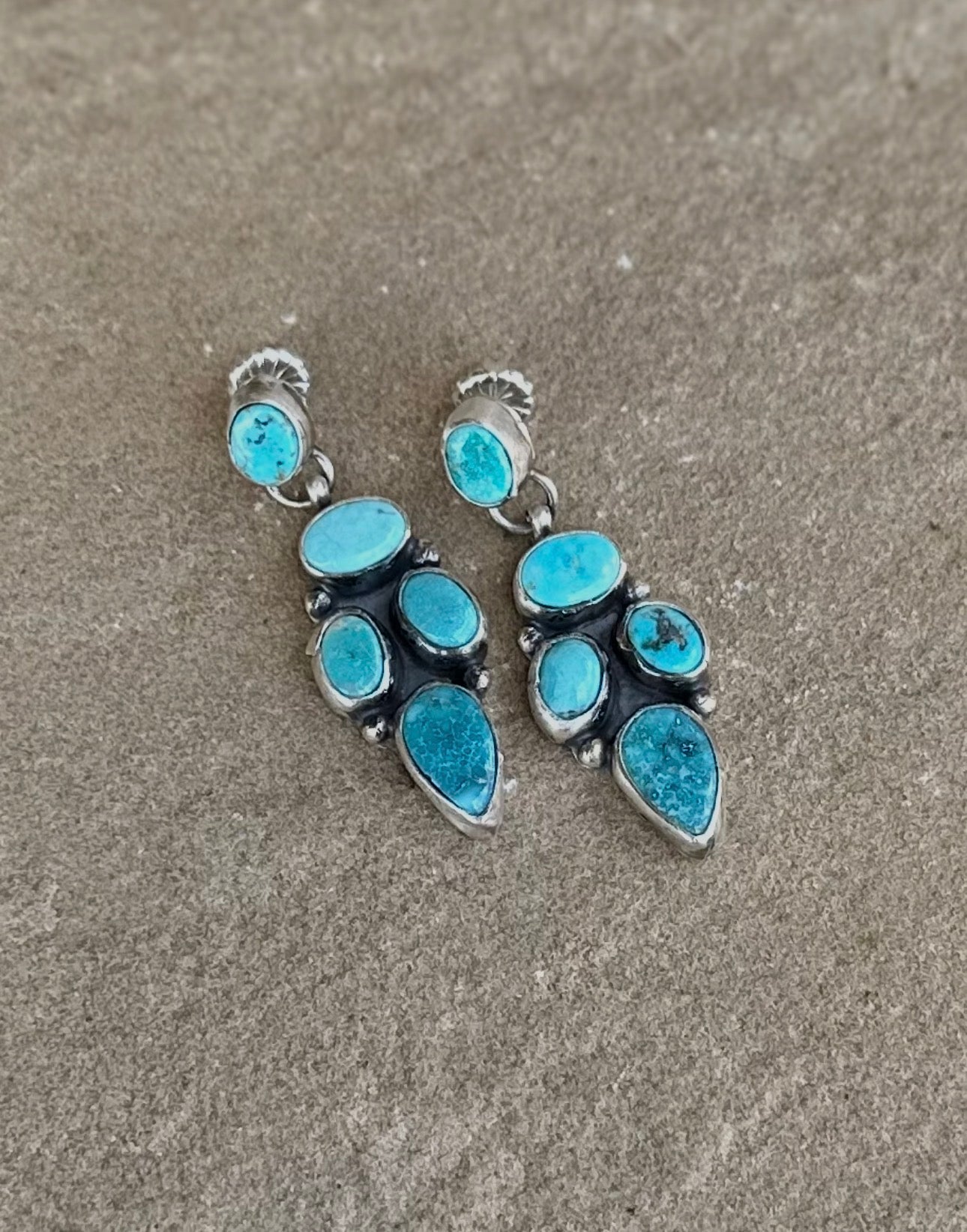 Ella Peter post back earring Margret