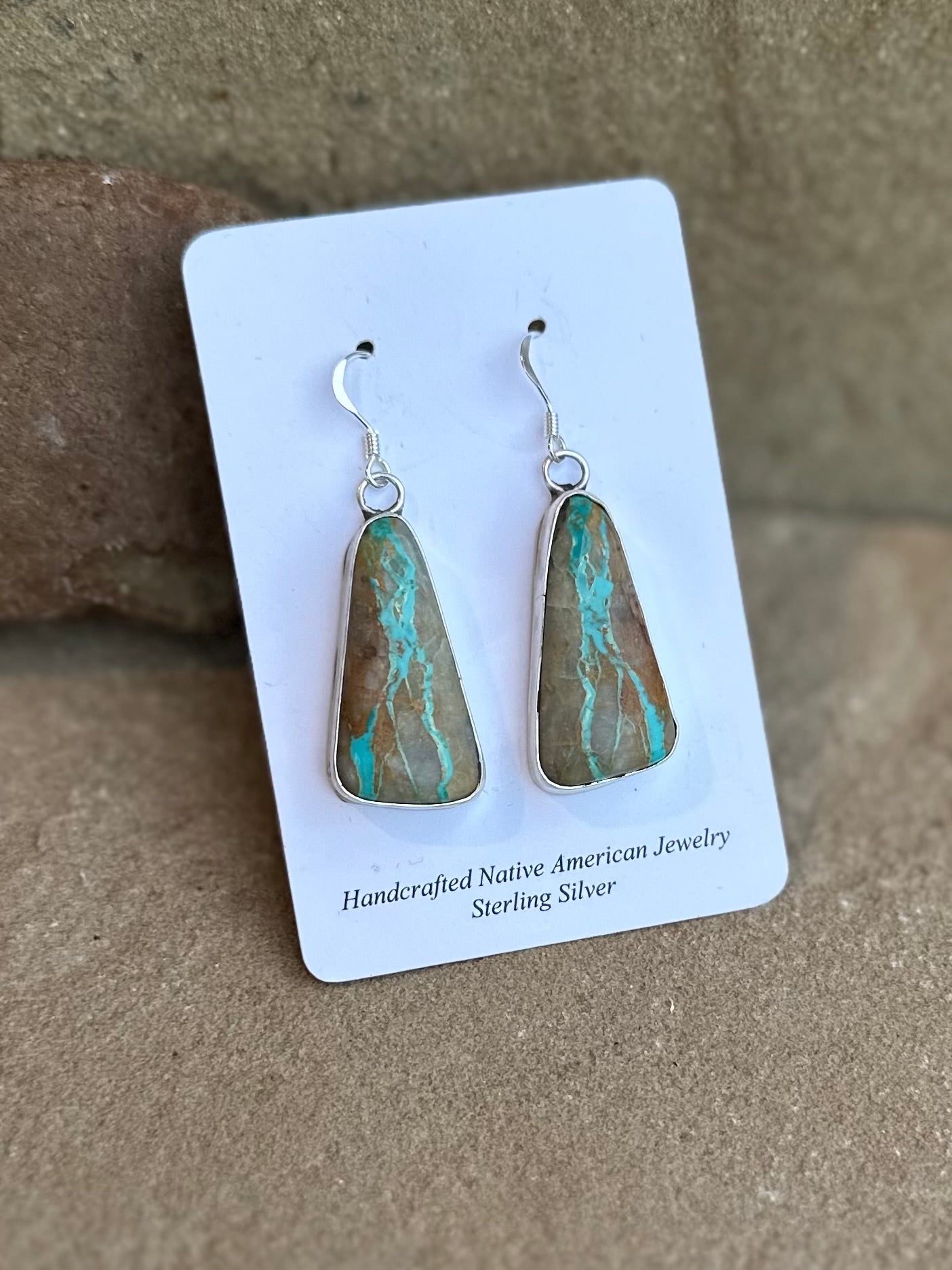 Boulder ribbon earring