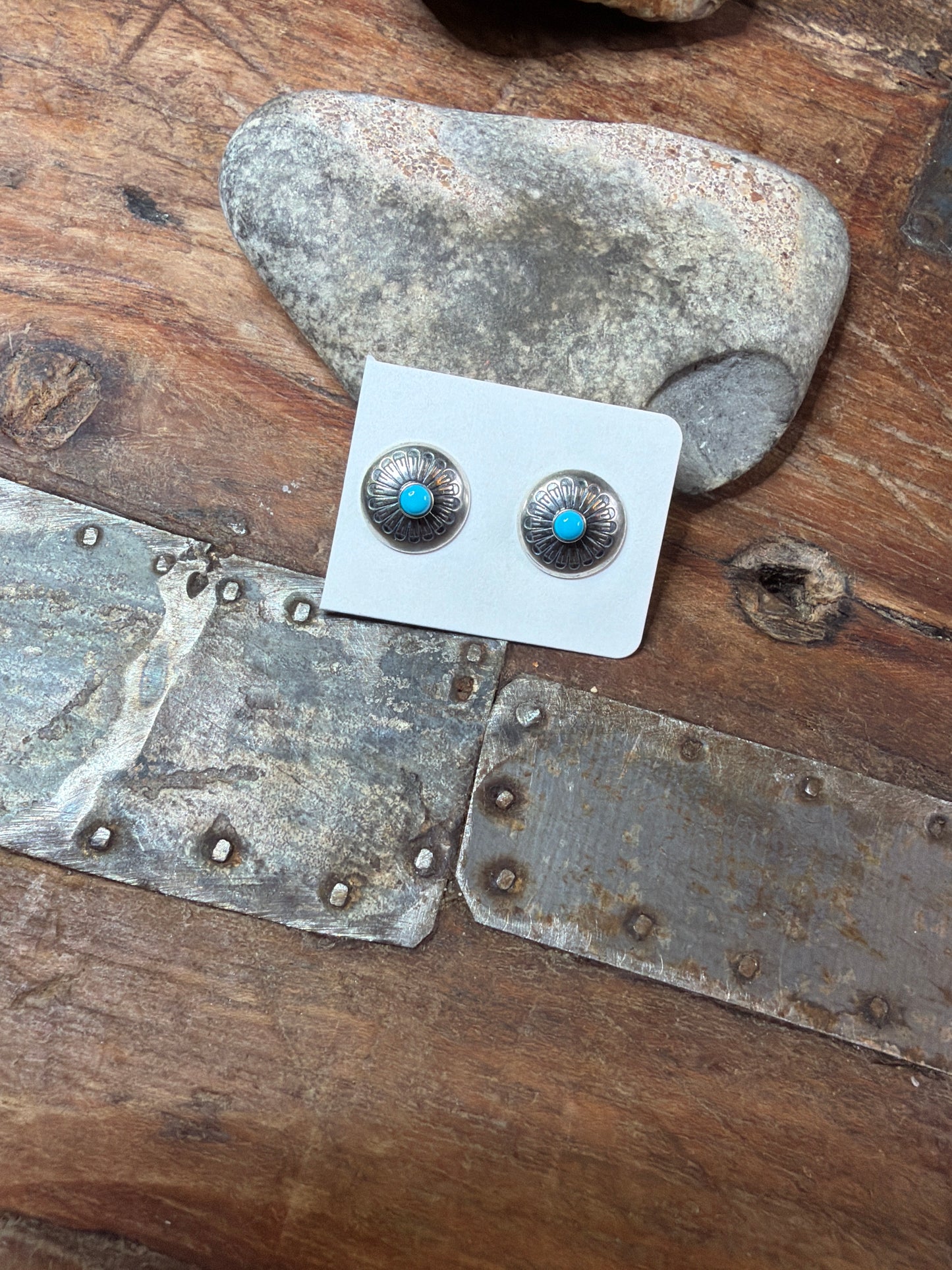 Tina concho earring