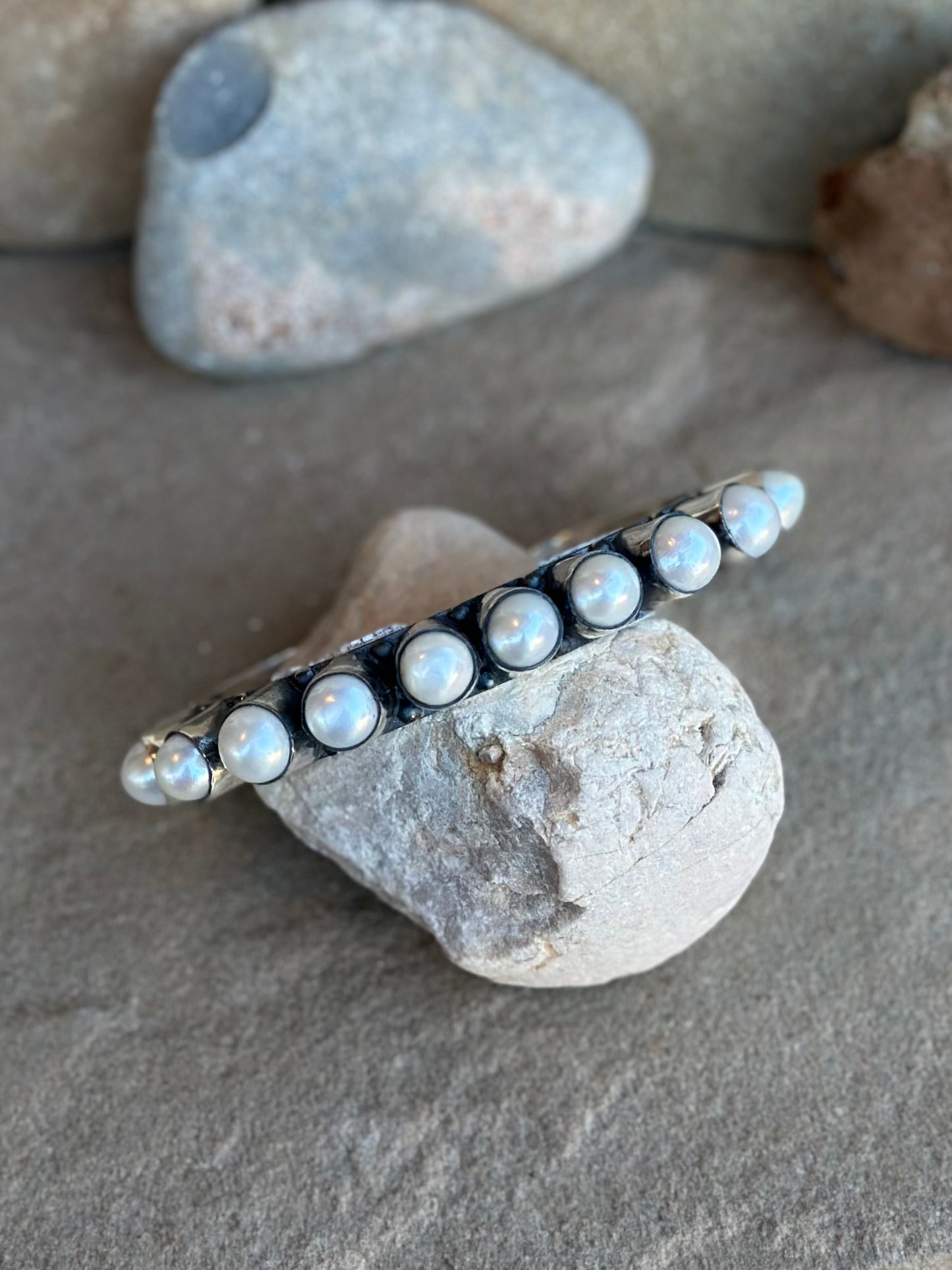 Gorgeous pearl cuff