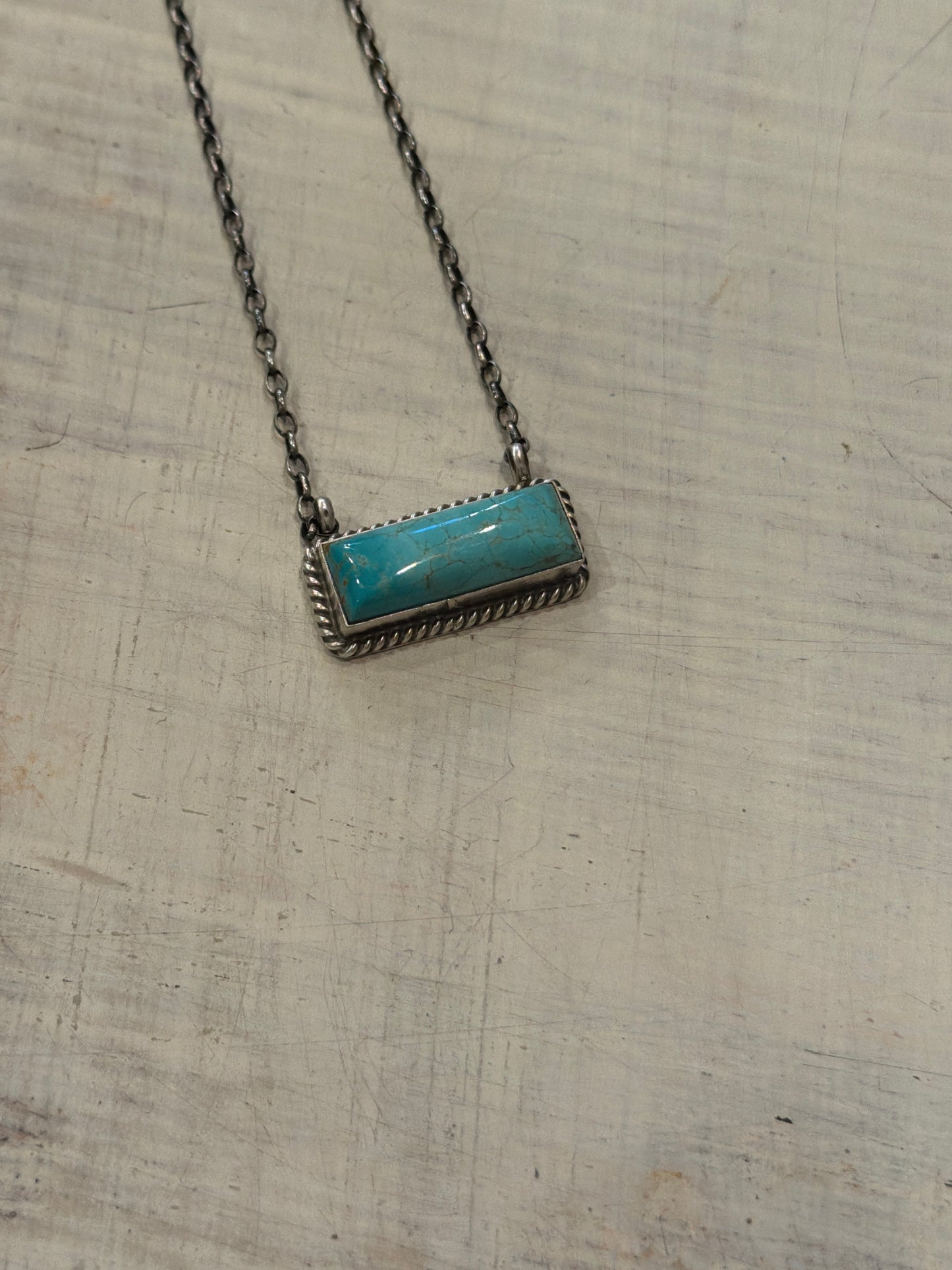 Sarah bar necklace 16.5