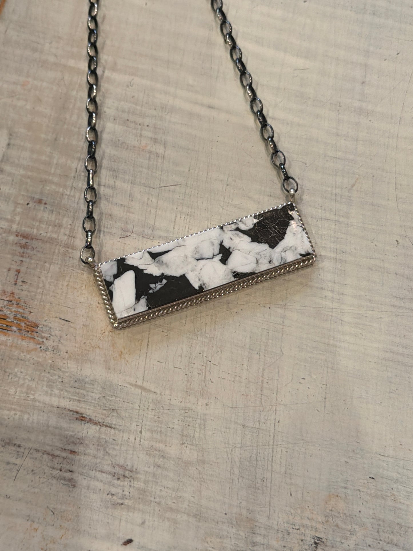Kj freeman white buffalo bar necklace 18 3/4 long 