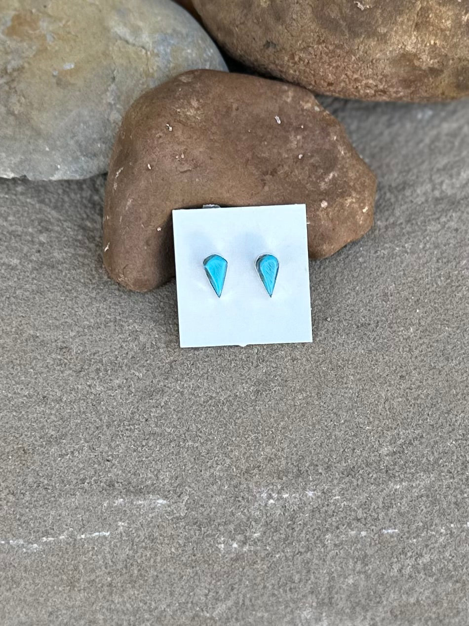 Turquoise stud