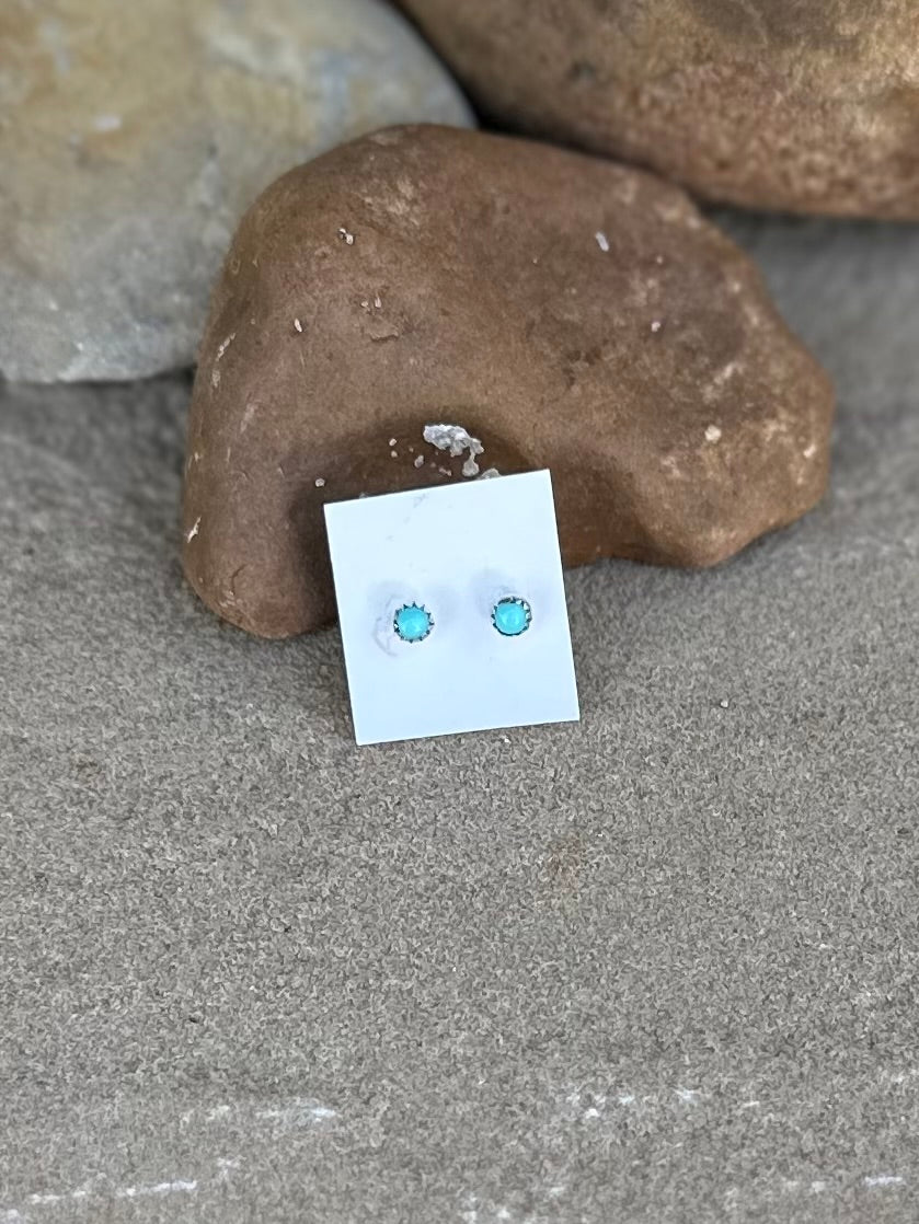 Small stud