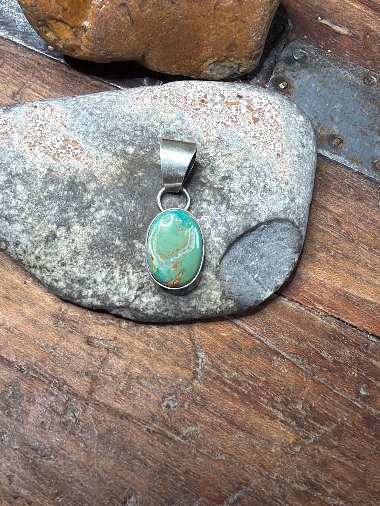 The venue at copper ridge-green mini pendant