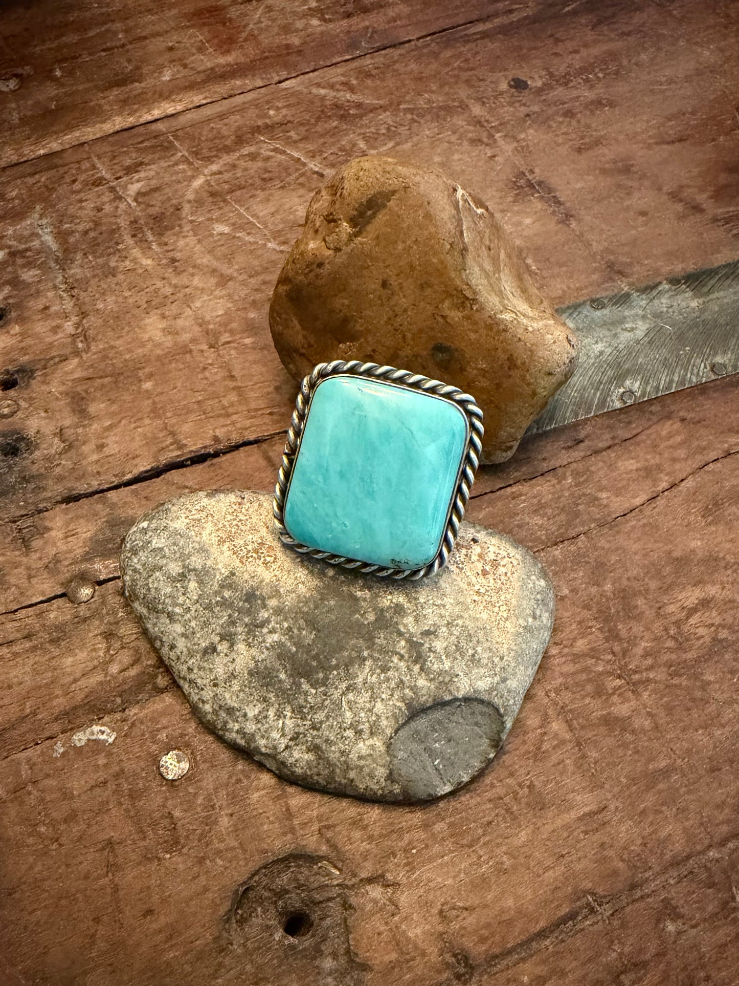 AL square adjustable ring