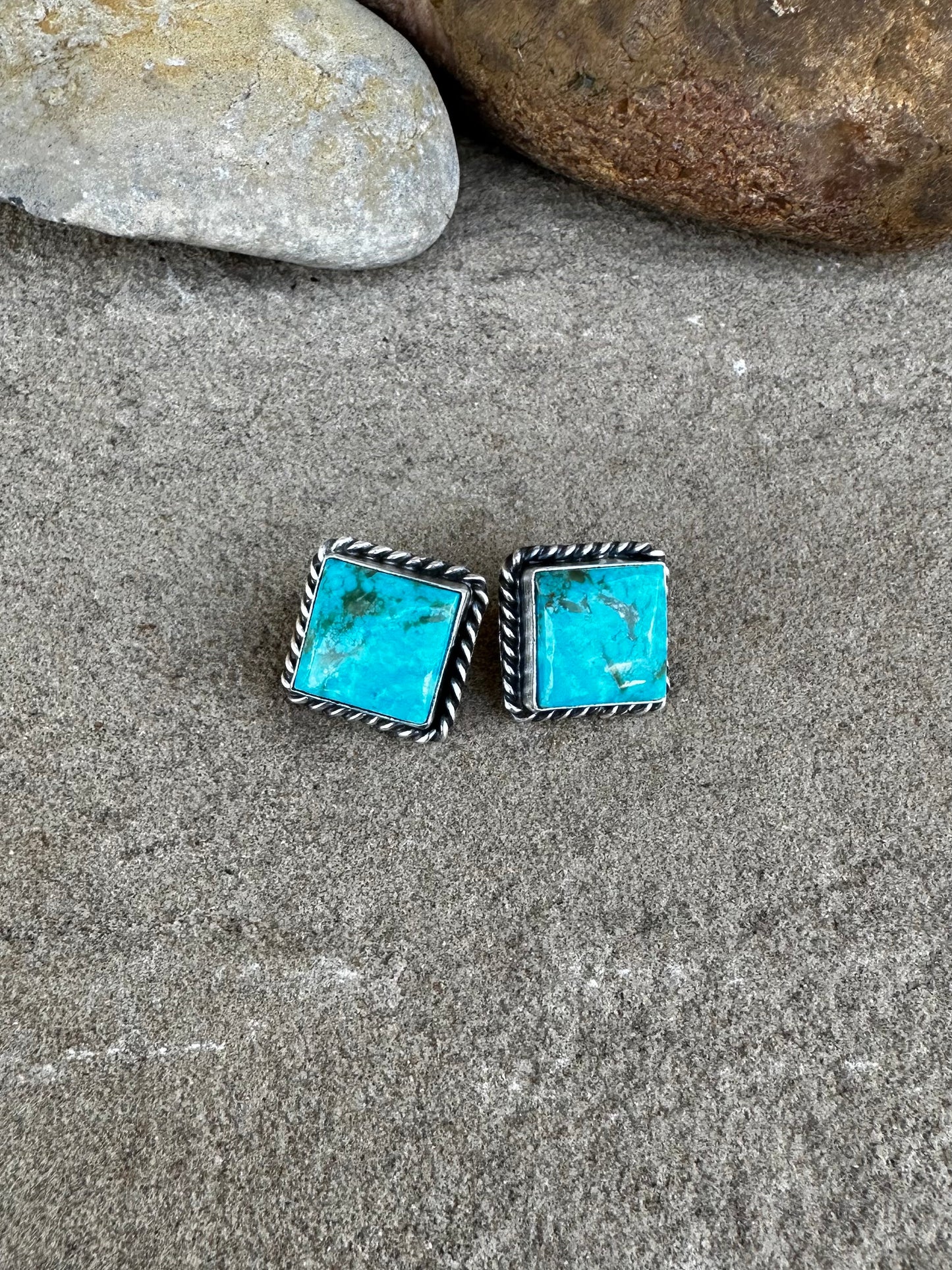 Judith Dixon stud earring