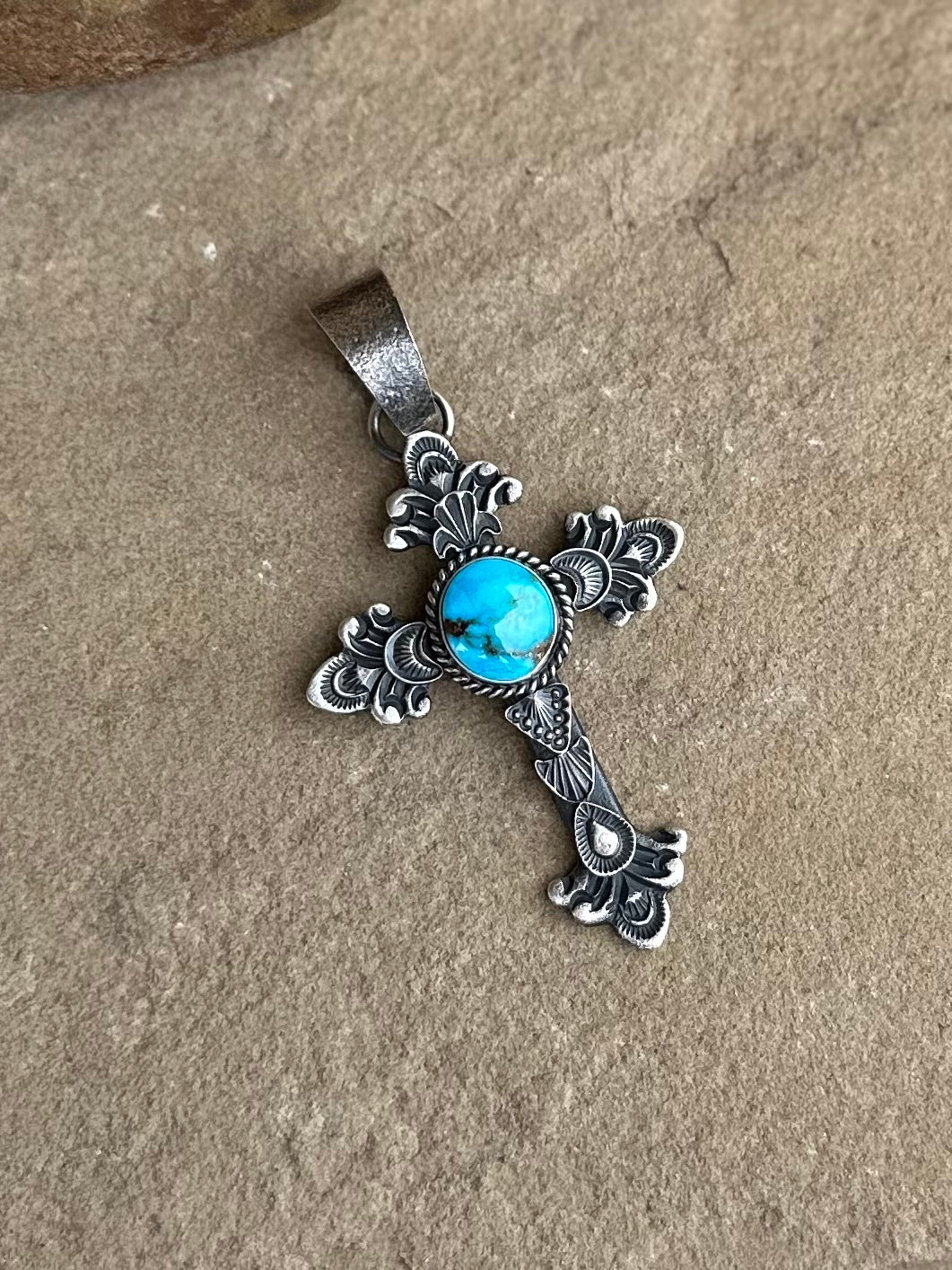 Gorgeous cross pendant