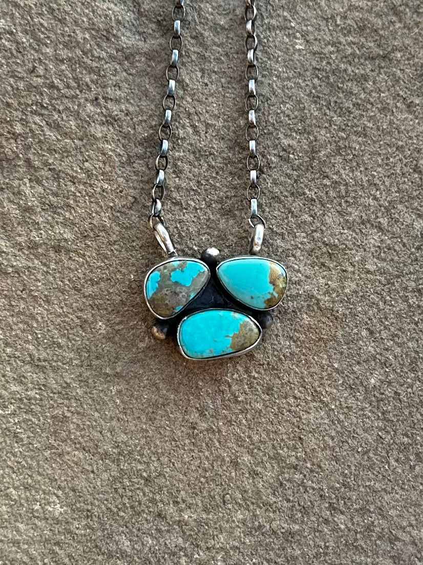 3 Stone cluster necklace