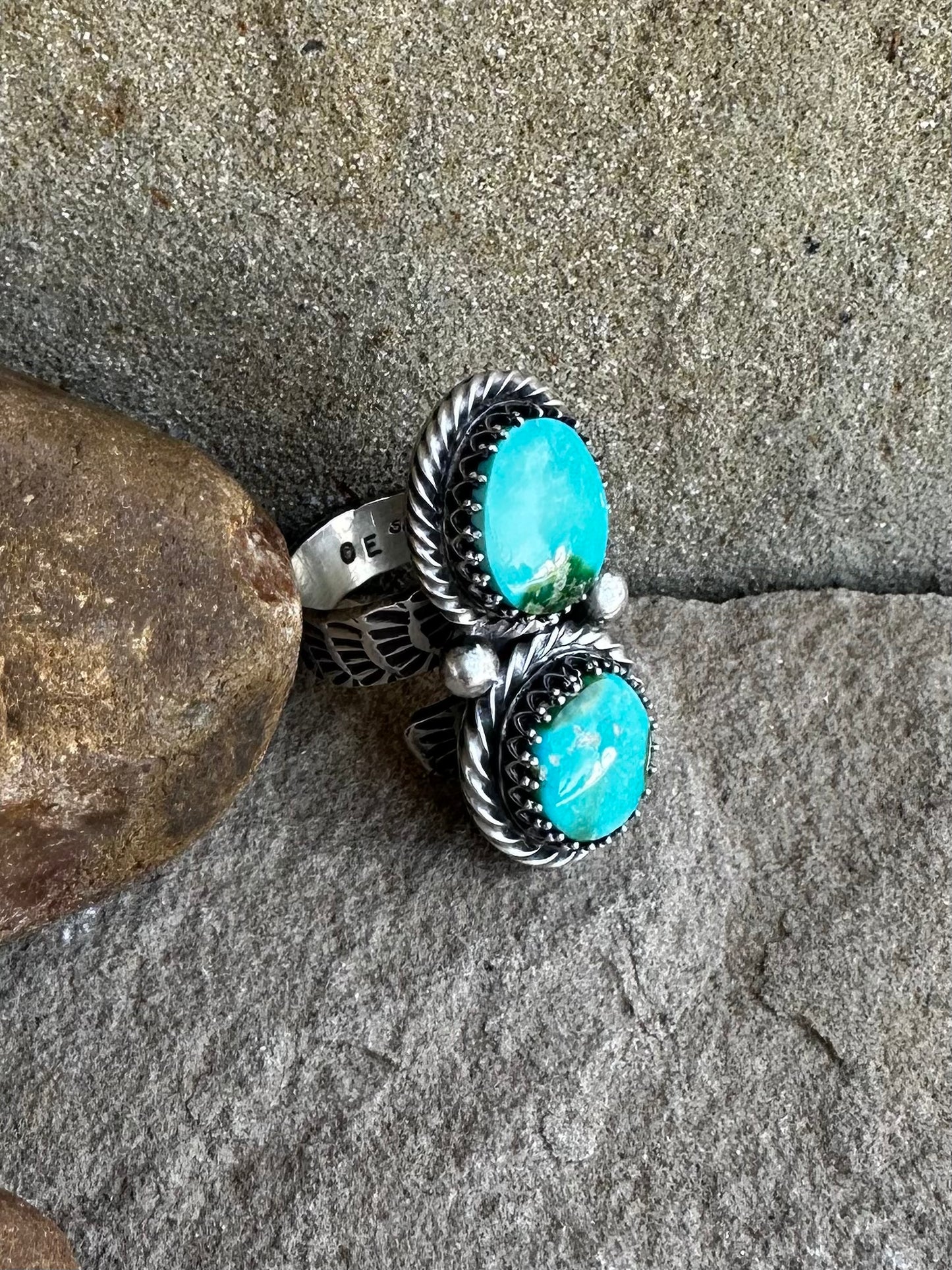 Gorgeous adjustable ring