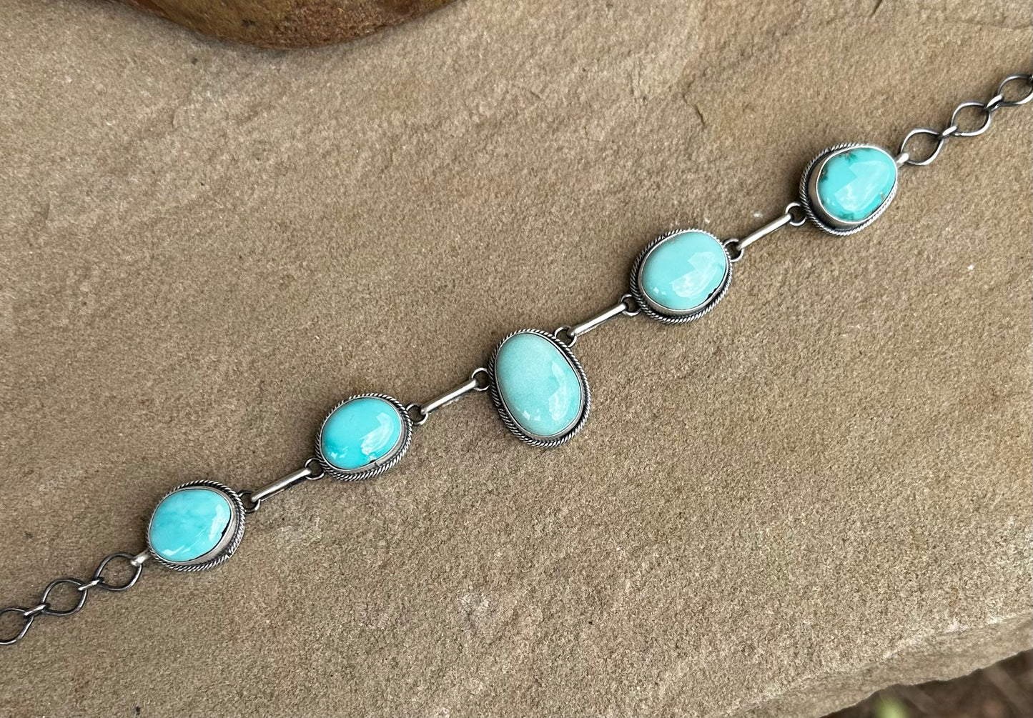 Gorgeous choker (Kingman)