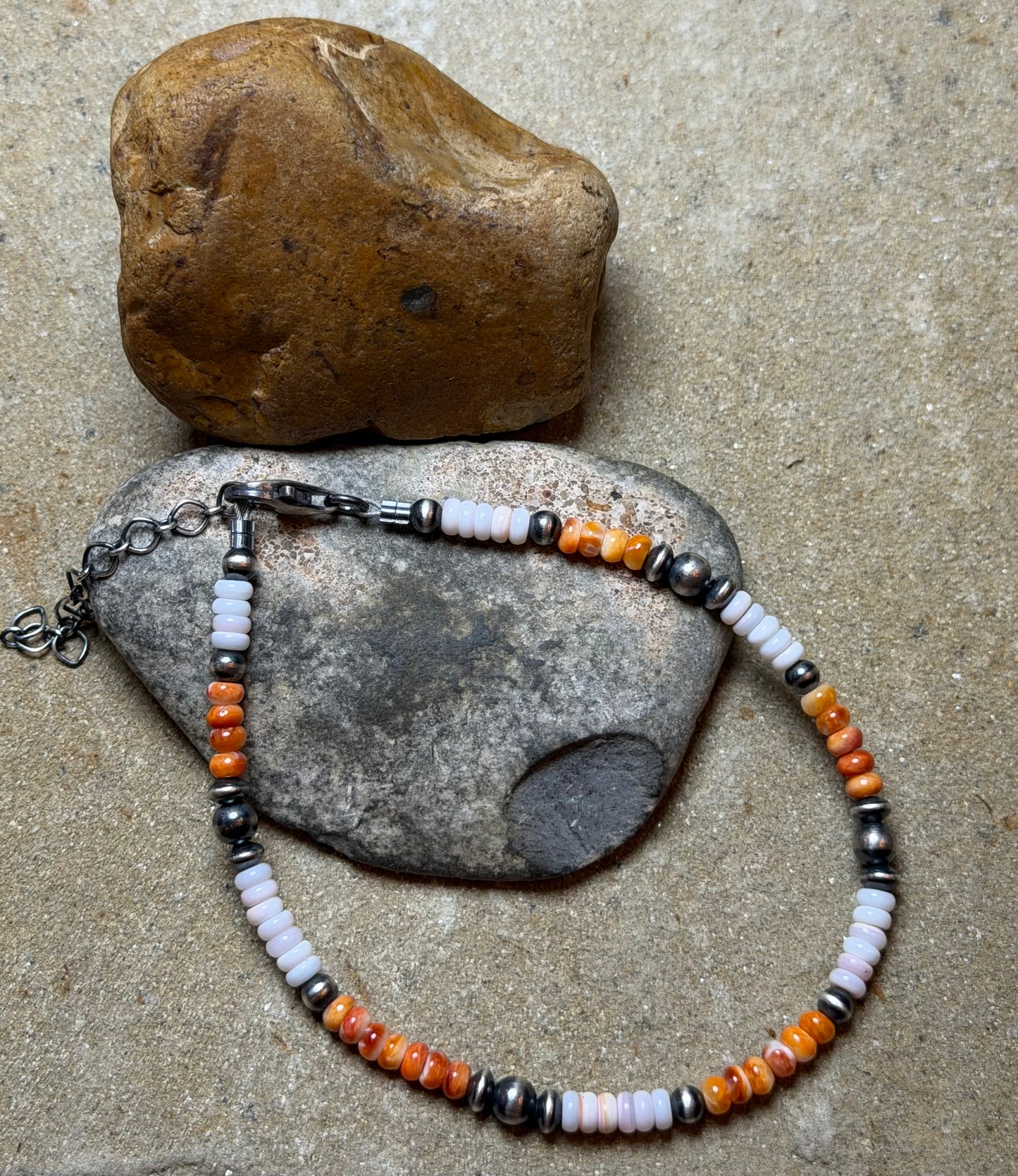 Vee - 5mm Machine Made Beaded Anklet w Pink Conch, Red and Orange Spiny Beade