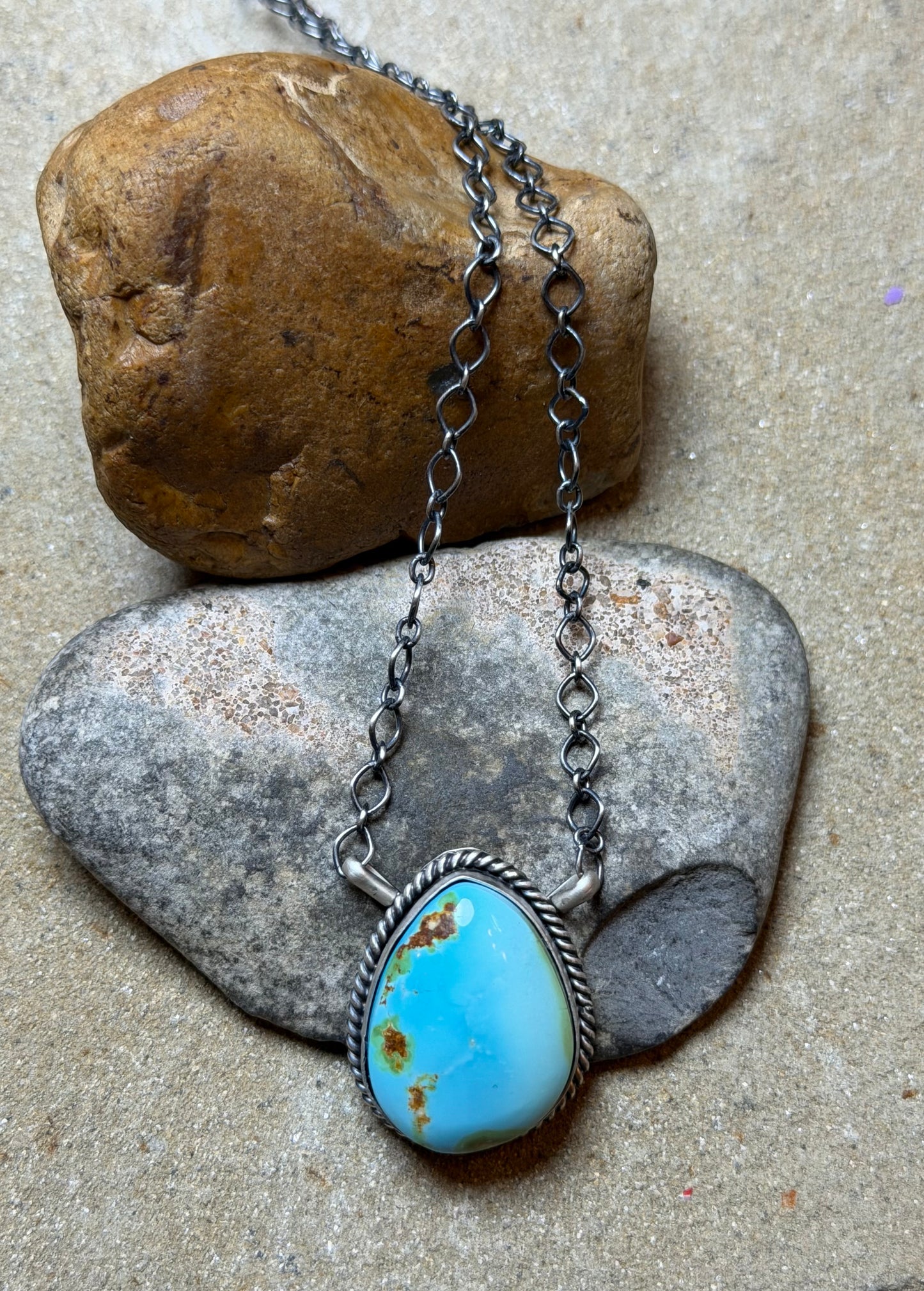 Vee - Turquoise Bar Style Necklace