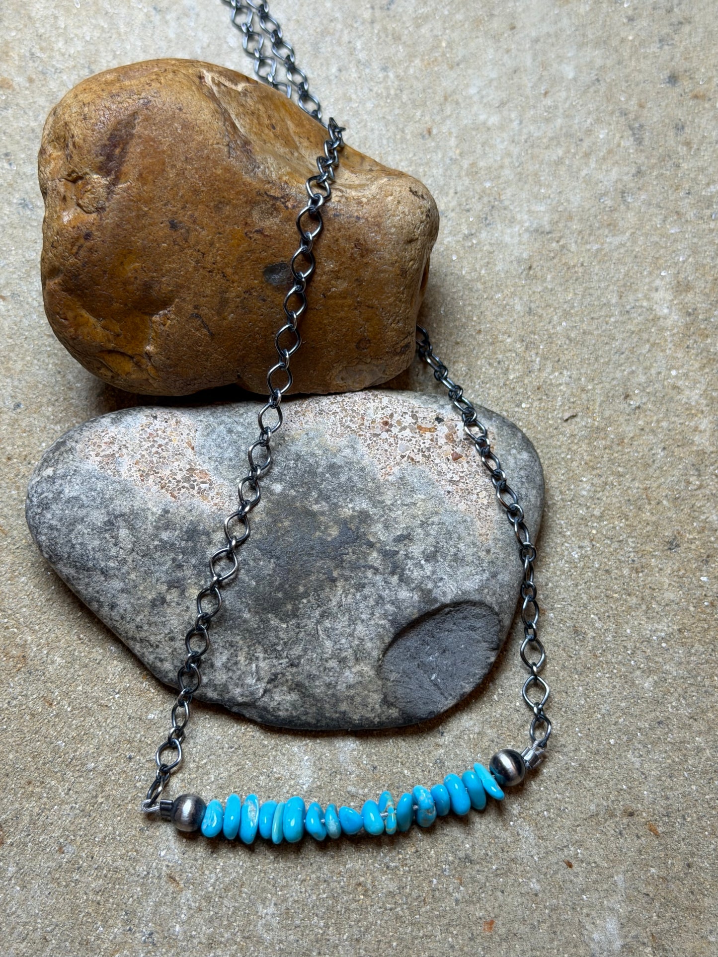 Zoe-turquoise chip necklace