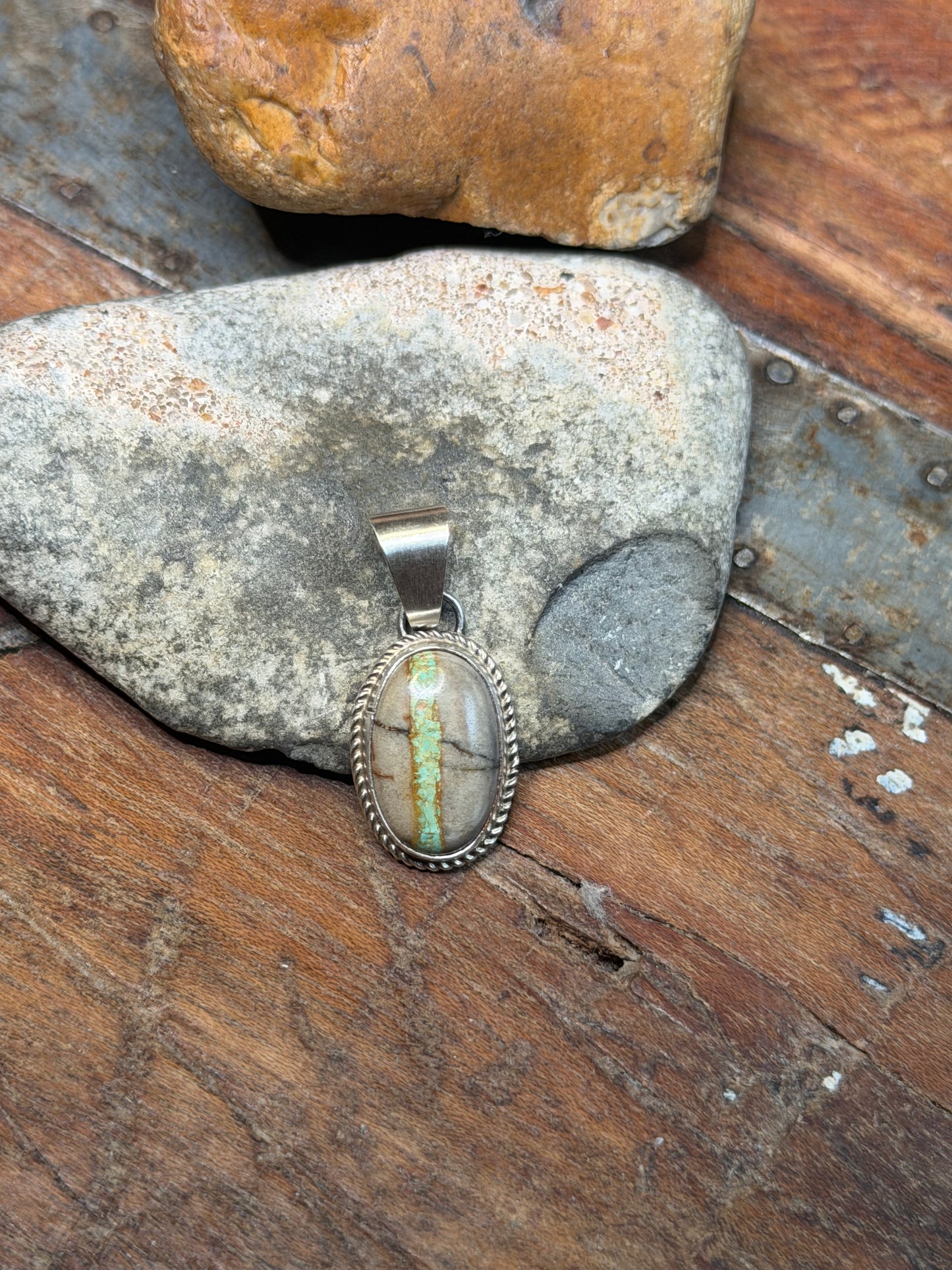 Stacey - Ribbon Turquoise Mini Pendant