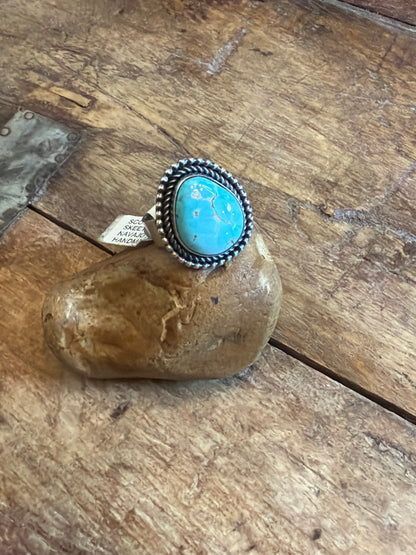 Caitlin adjustable white water ring set to 8.5