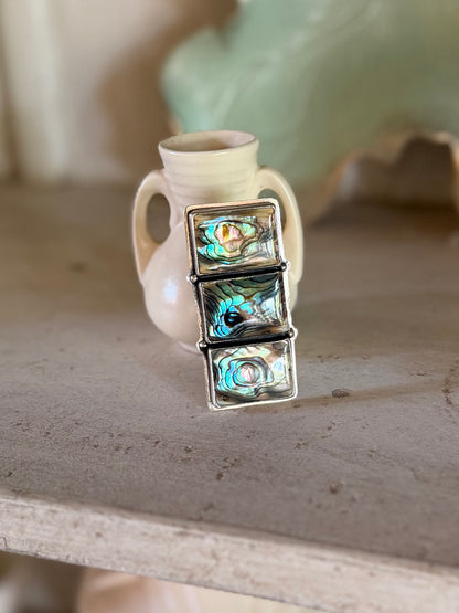 Gogo-Federico Jimenez abalone shell adjustable ring