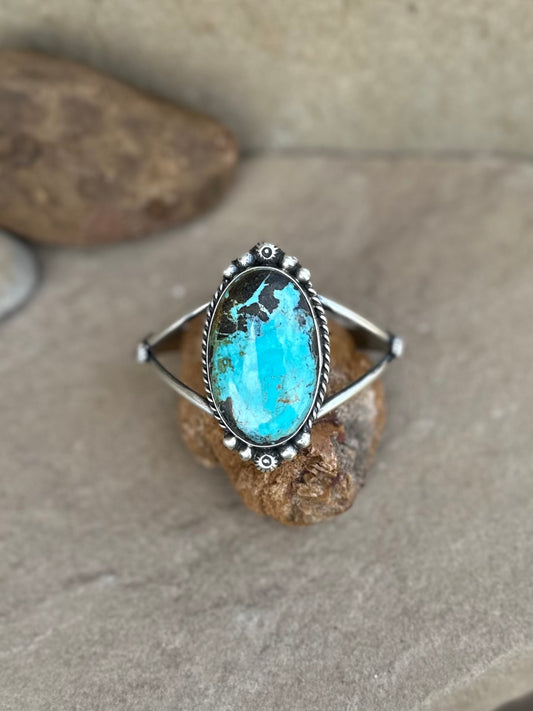 Augustine, Largo cuff