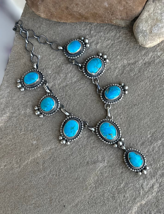 Beautiful blue statement necklace (set)