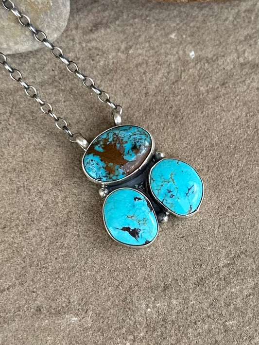 Donovan skeets 3 stone bar necklace