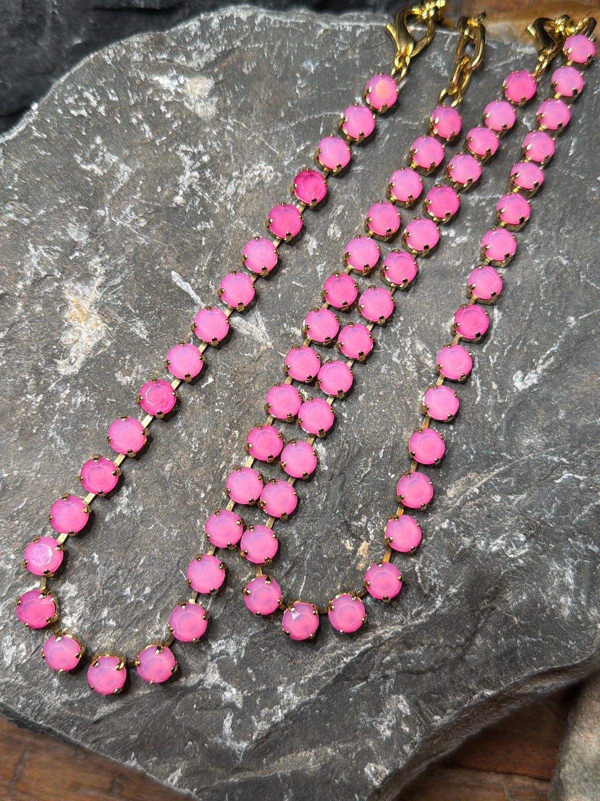 TOVA Oakland petal pink necklace 14.5 to 17 3/4