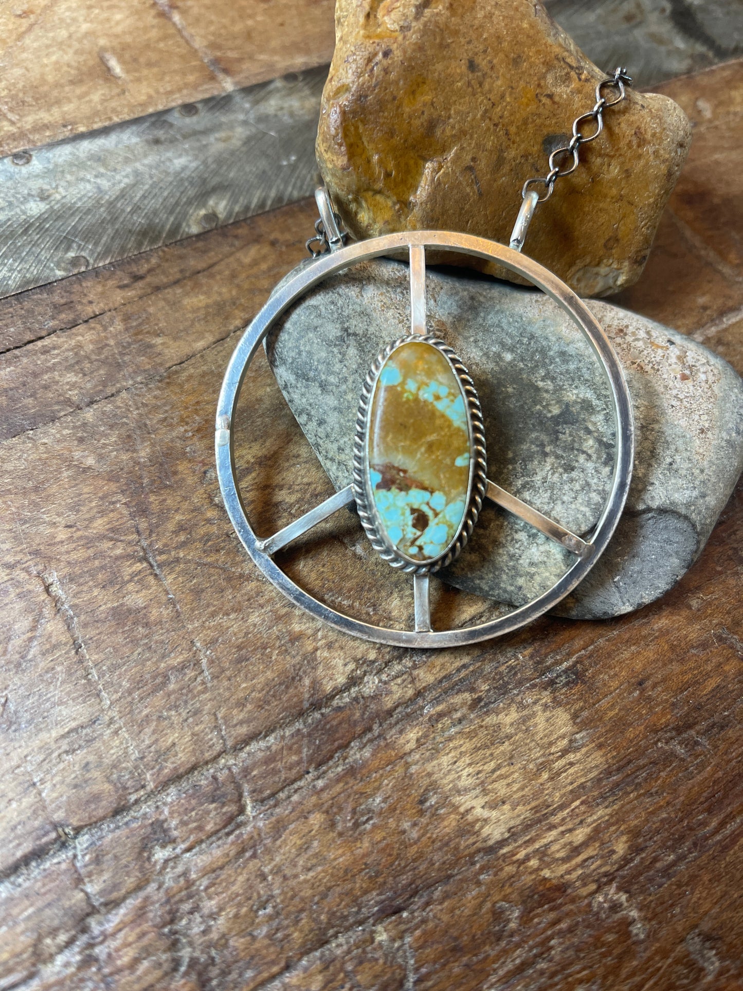 lauri-peace sign necklace