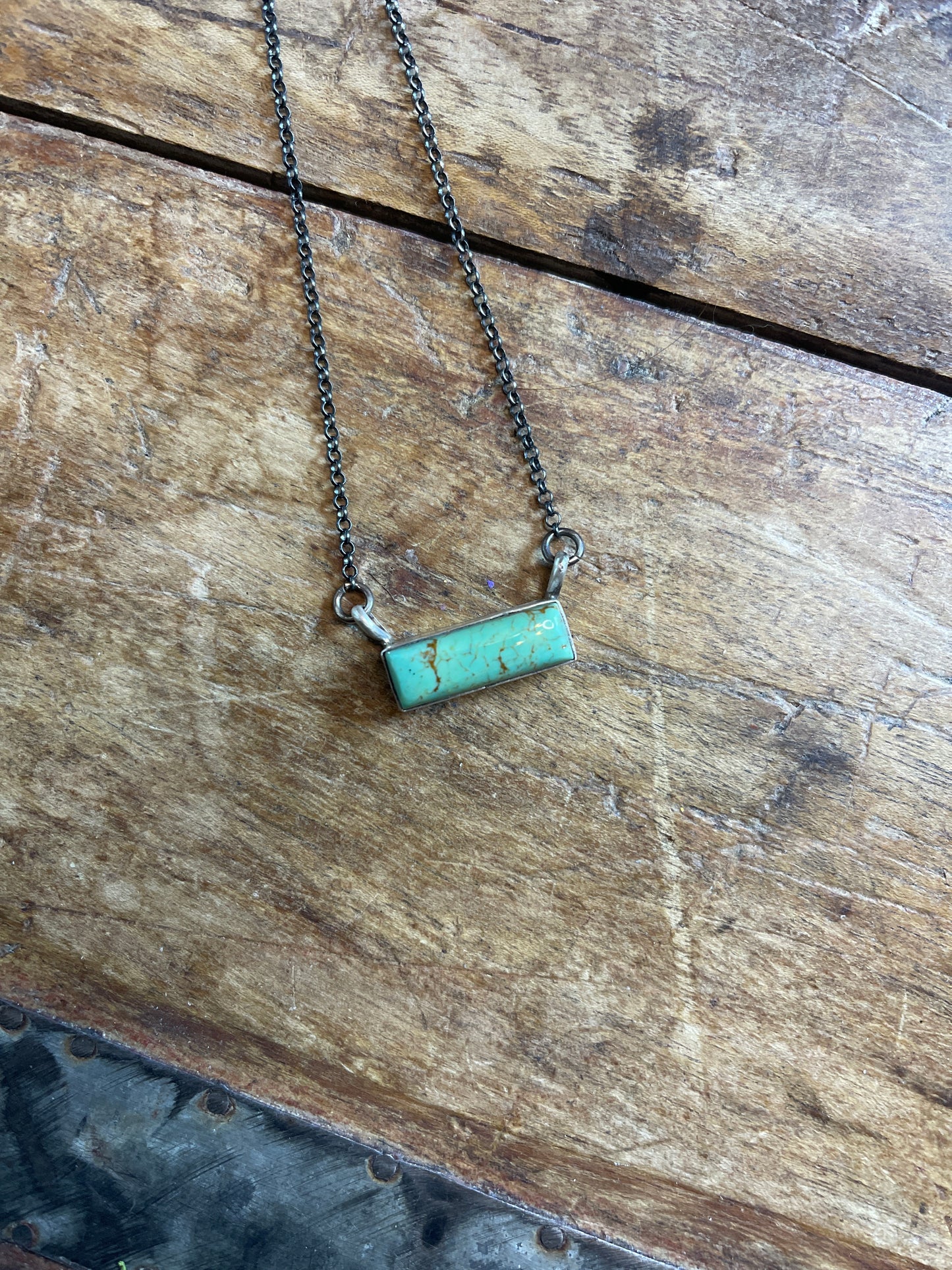 Laura-mini bar necklace 17.5 inches