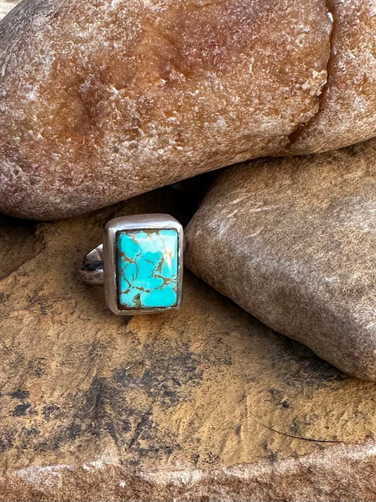 Kings Manasa Turquoise set at a size 7 (adjustable)