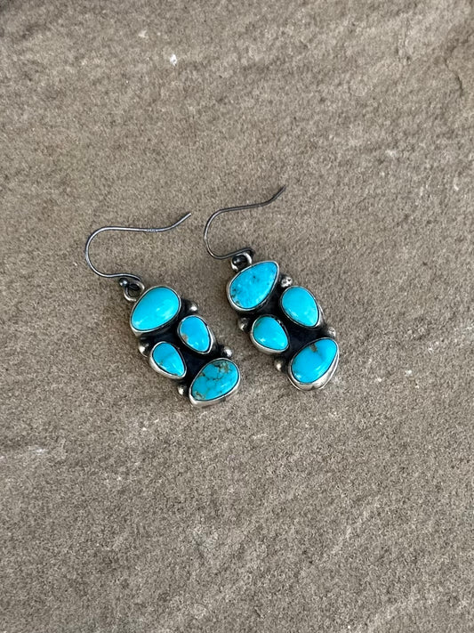 Ella earring B