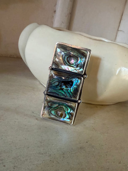 Gogo-Federico Jimenez abalone shell adjustable ring