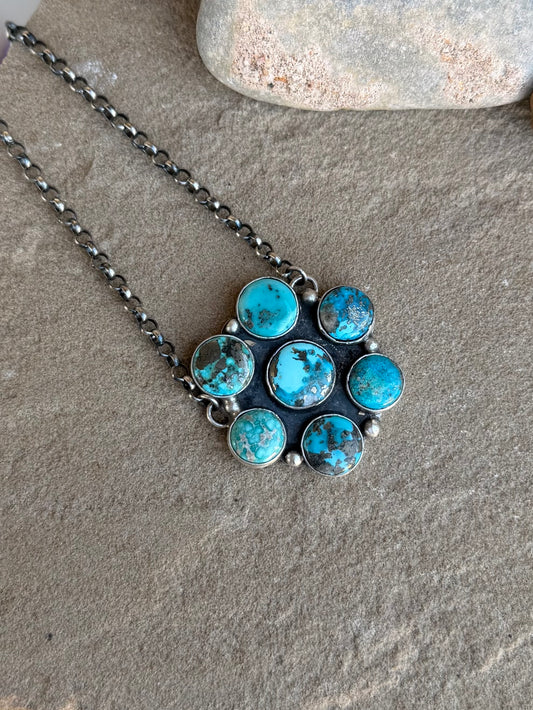 Cluster necklace