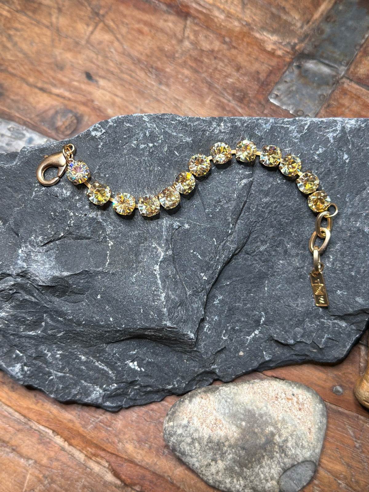 TOVA Izzy lemon bracelet 6 3/4 to 7 3/8