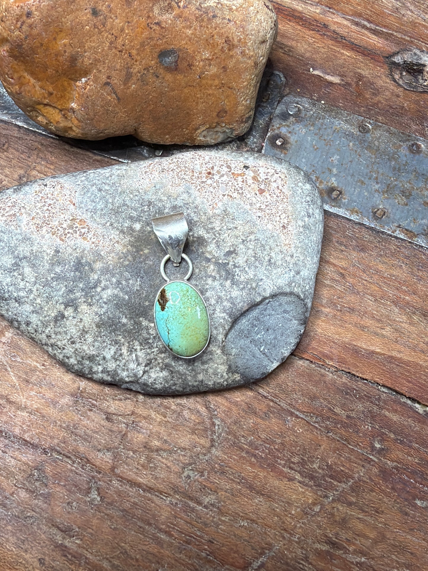Terri/tzz mini pendant