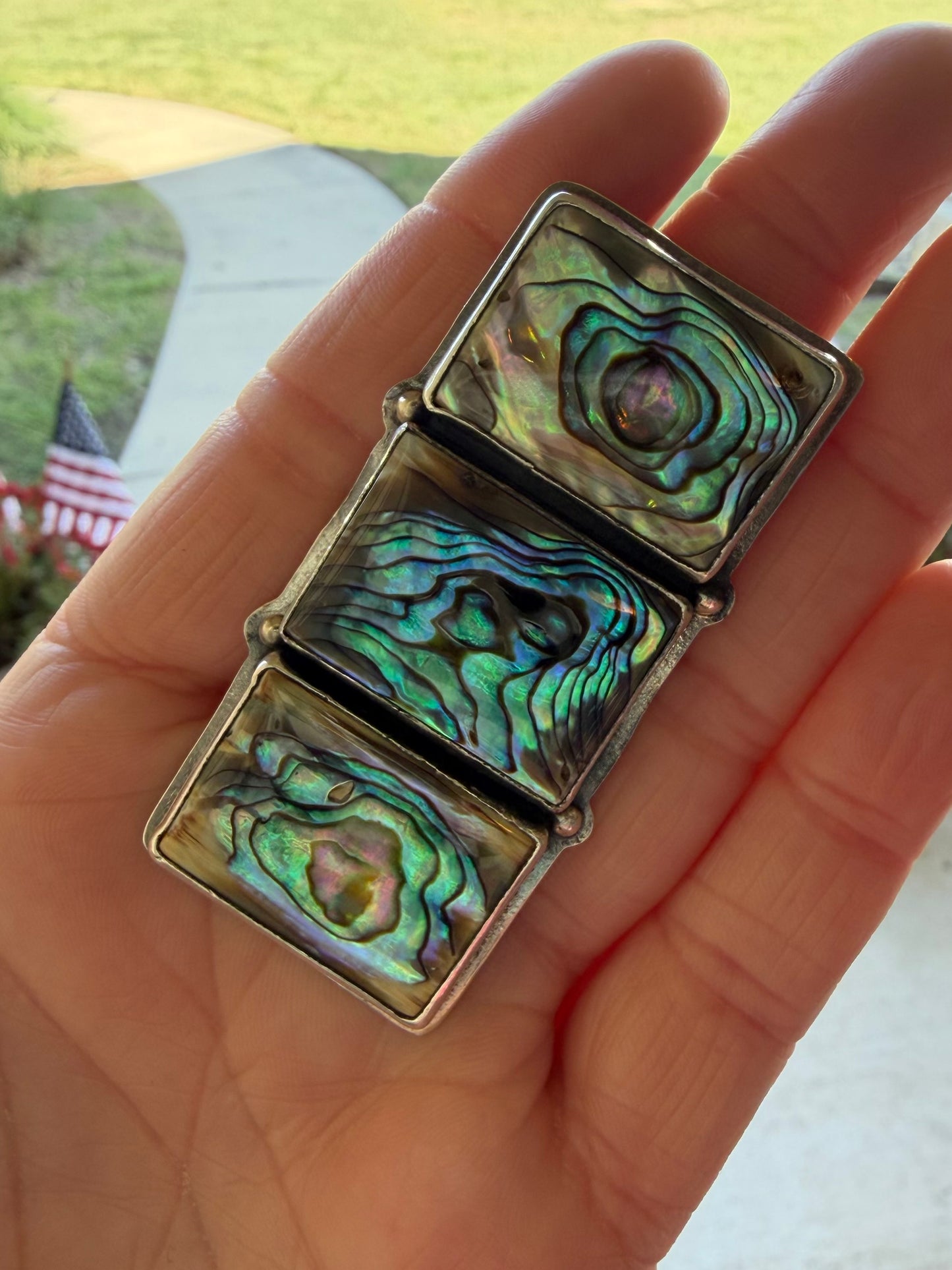 Gogo-Federico Jimenez abalone shell adjustable ring