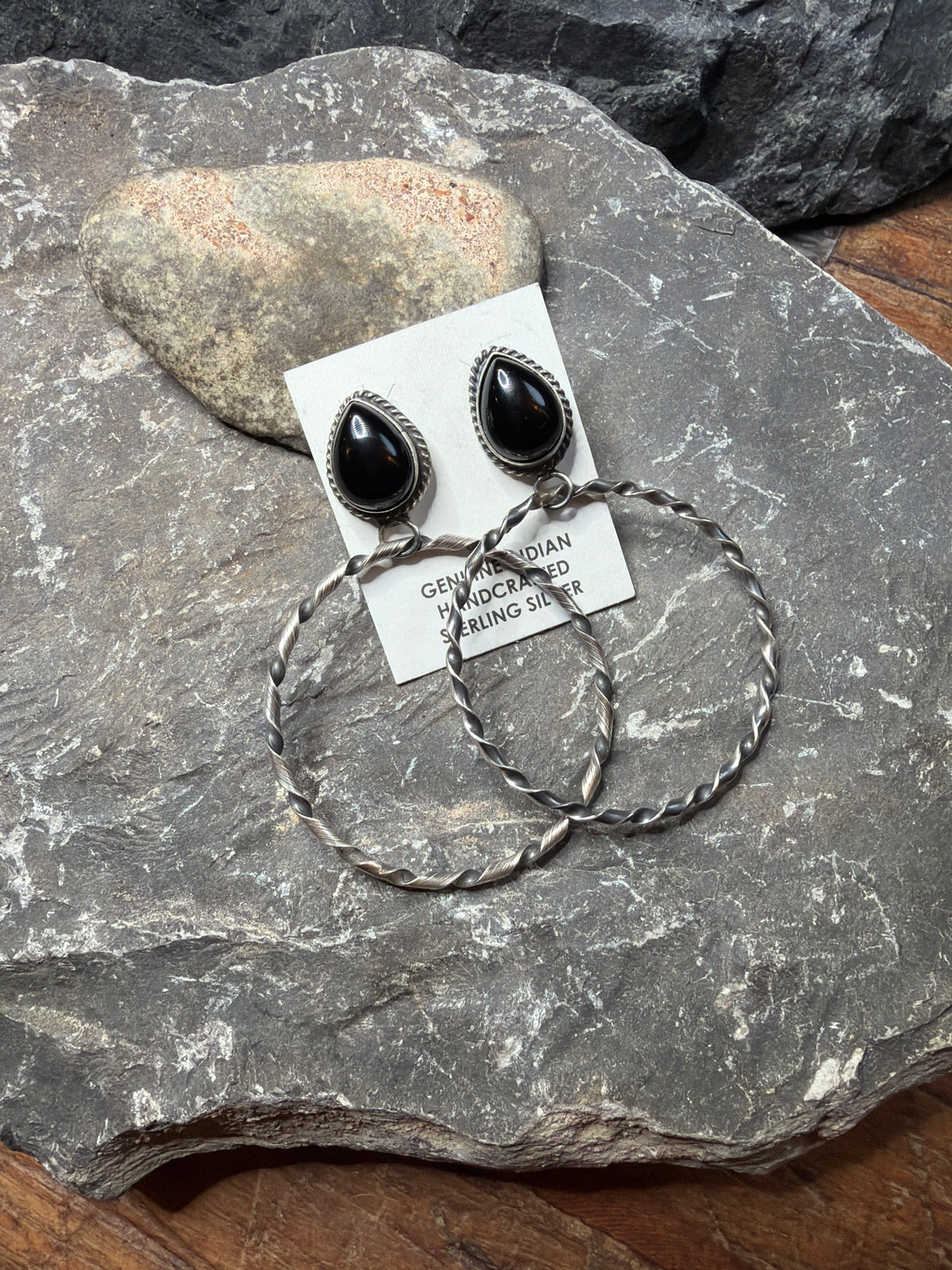Mel black onyx earring