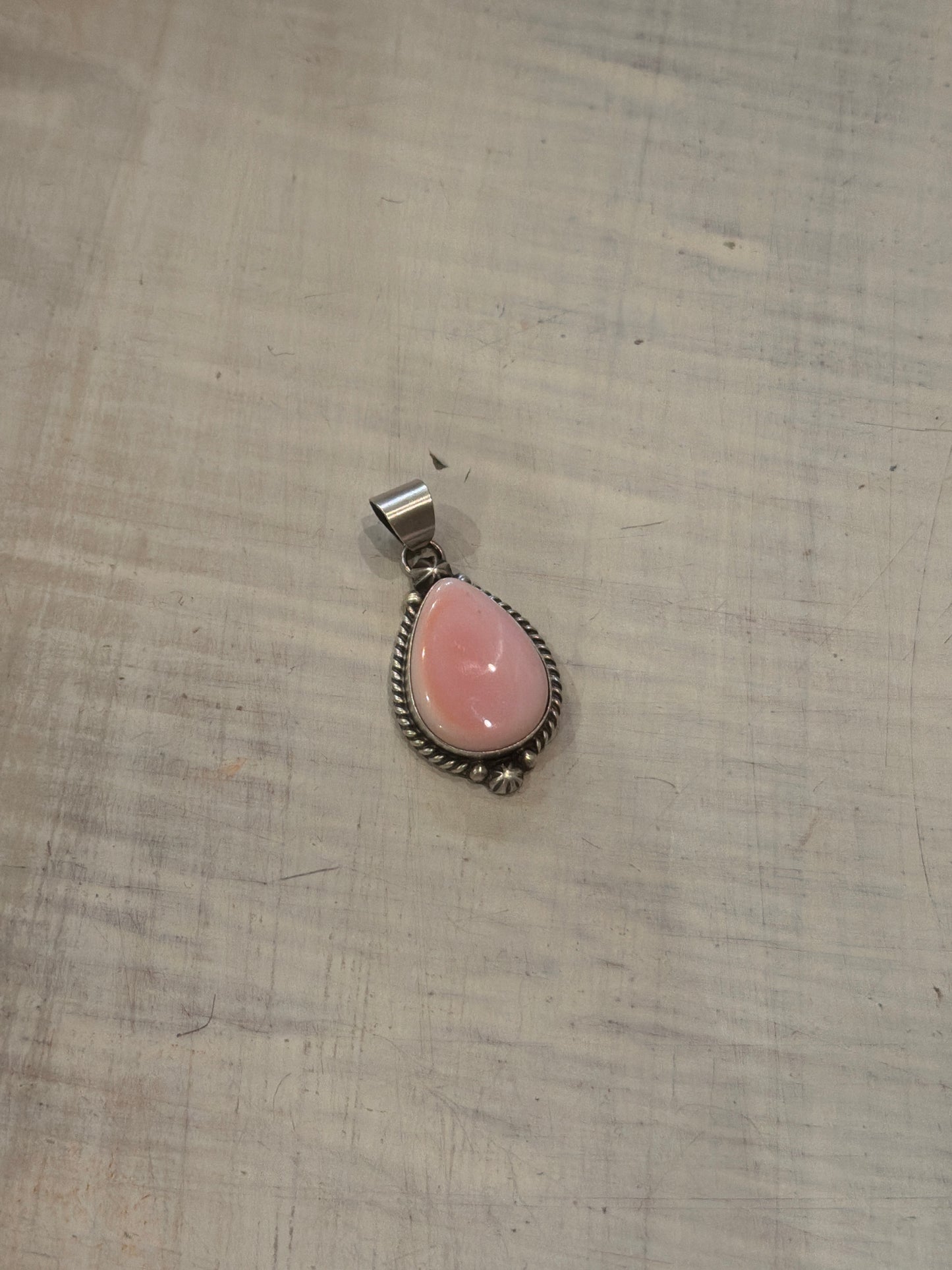 Rebecca pink conch pennant
