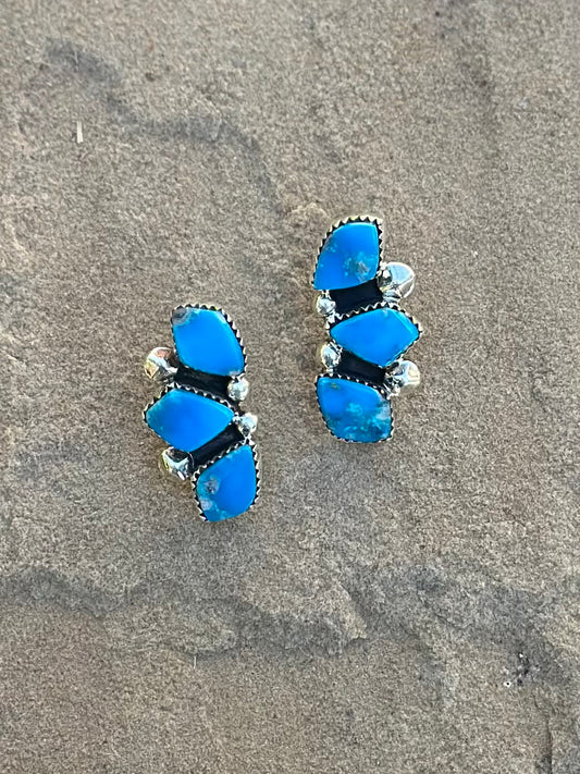 Three stone turquoise earring blue