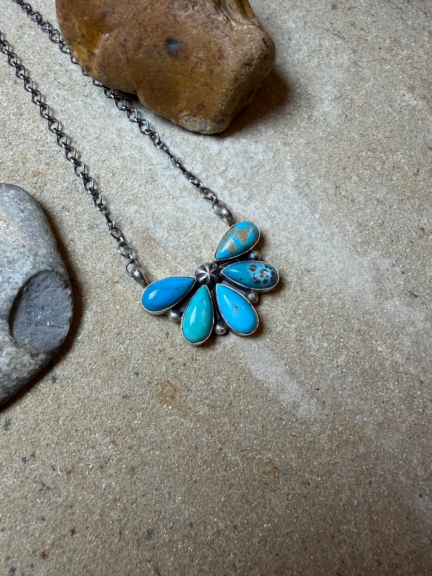 Taylor half cluster necklace