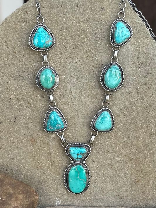 Ella Peter Statement necklace Lone mountain