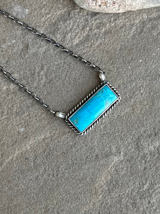 C Belone bar necklace