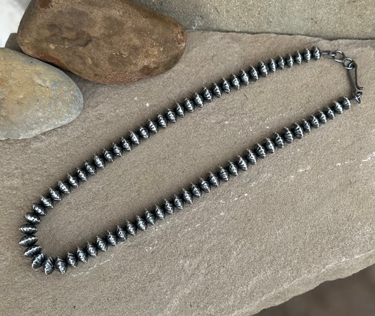Handmade fluted pearl necklace (18 1/4)