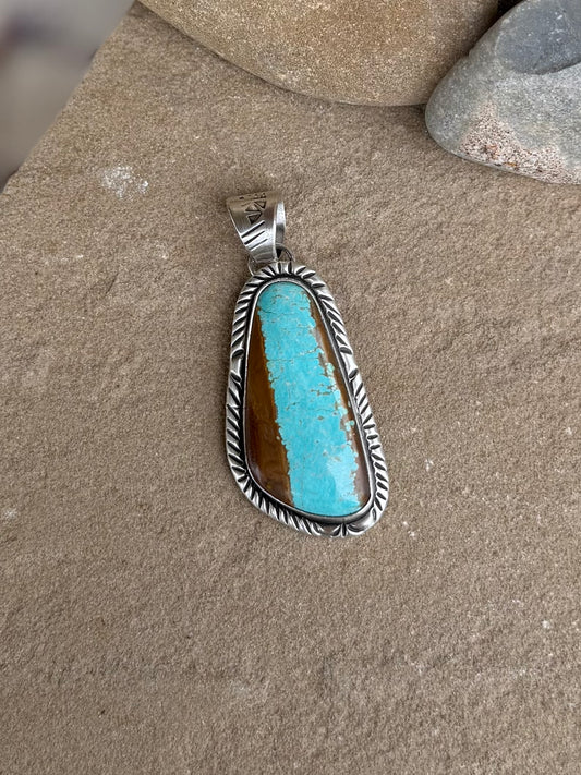 Gorgeous number eight pendant