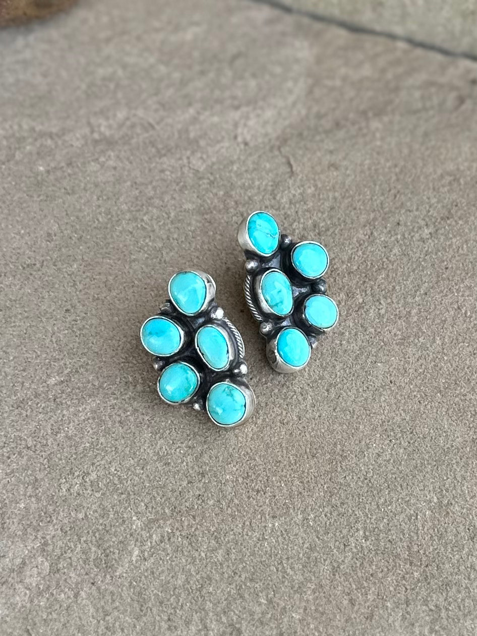 Ella earring c (lone mountain)