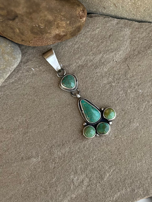 Ella pendant