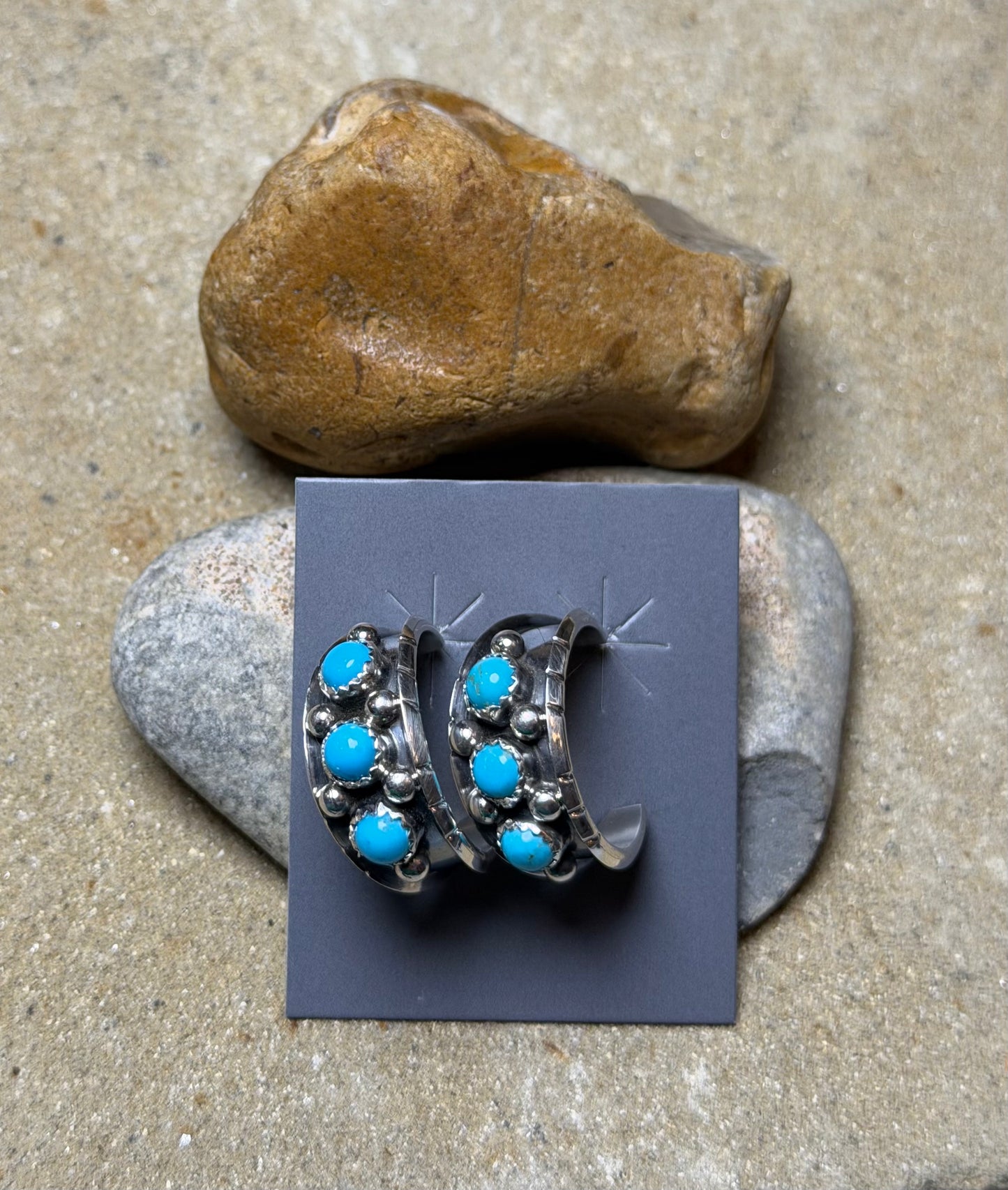 Hoop Earrings w Turquoise