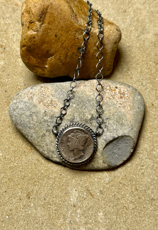 GOGO - Liberty Coin Necklace 1945