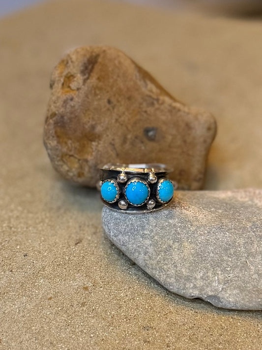 Three stone Turquoise ring size 8 3/4