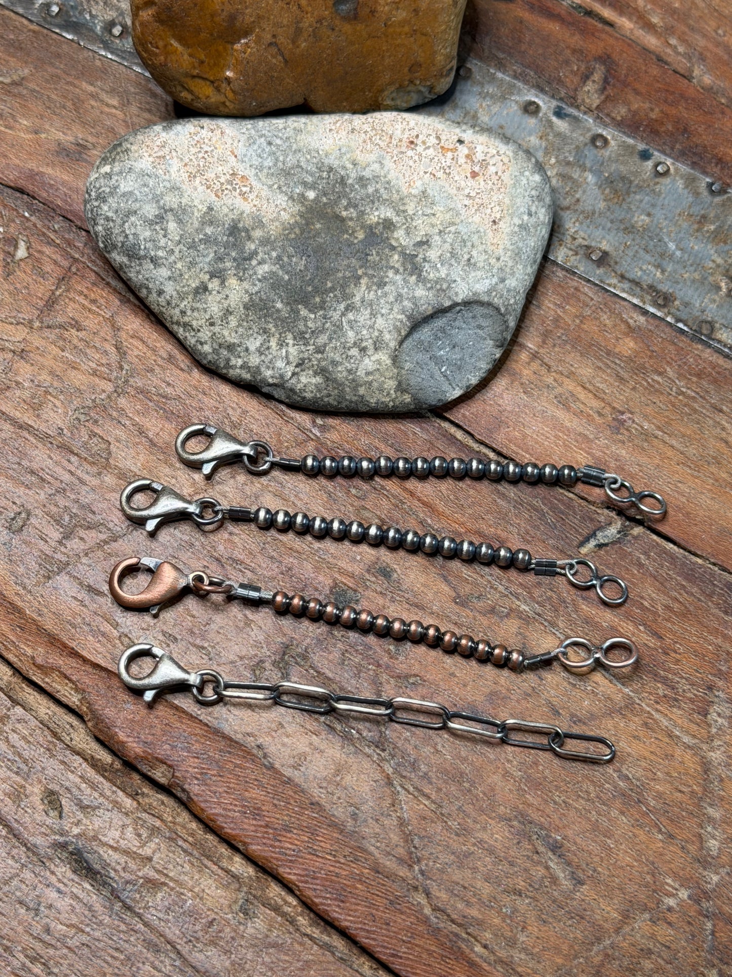 Queen Lizzy - 4 Necklace Extender Listing - Machine Made