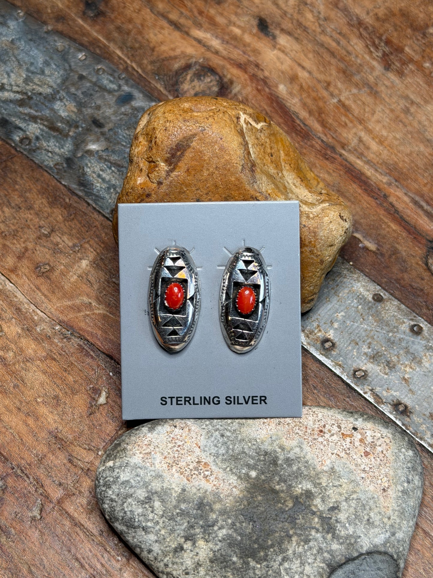 Kandee - Silver Oval Studs w Red Coral Stones